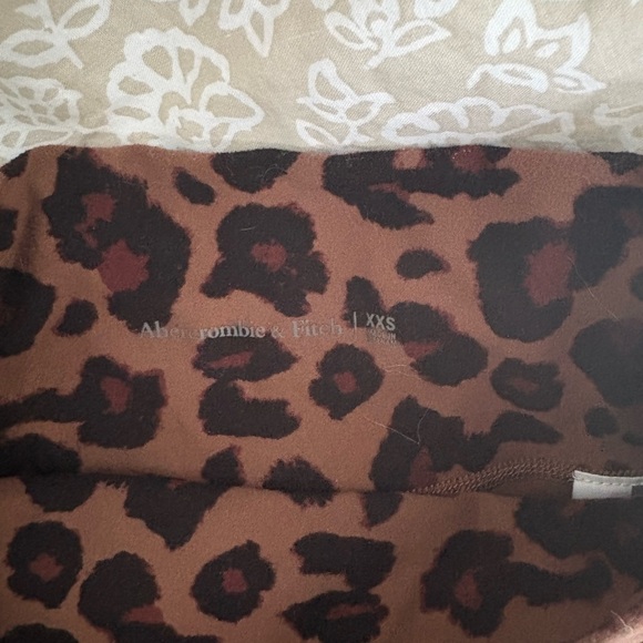 Abercrombie & Fitch Brown Leopard Print Bike Shorts - Picture 2 of 2
